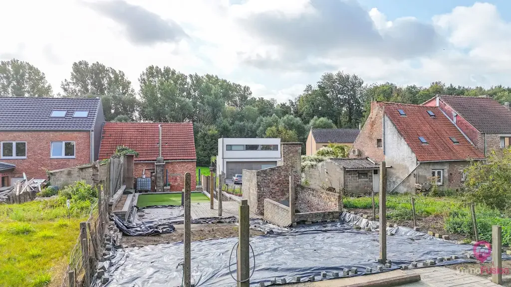 Esterno - Renovatable House with Garden in Heers
