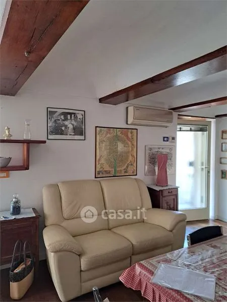 Elutuba - Rustic Loft with Balcony in Asti Centre