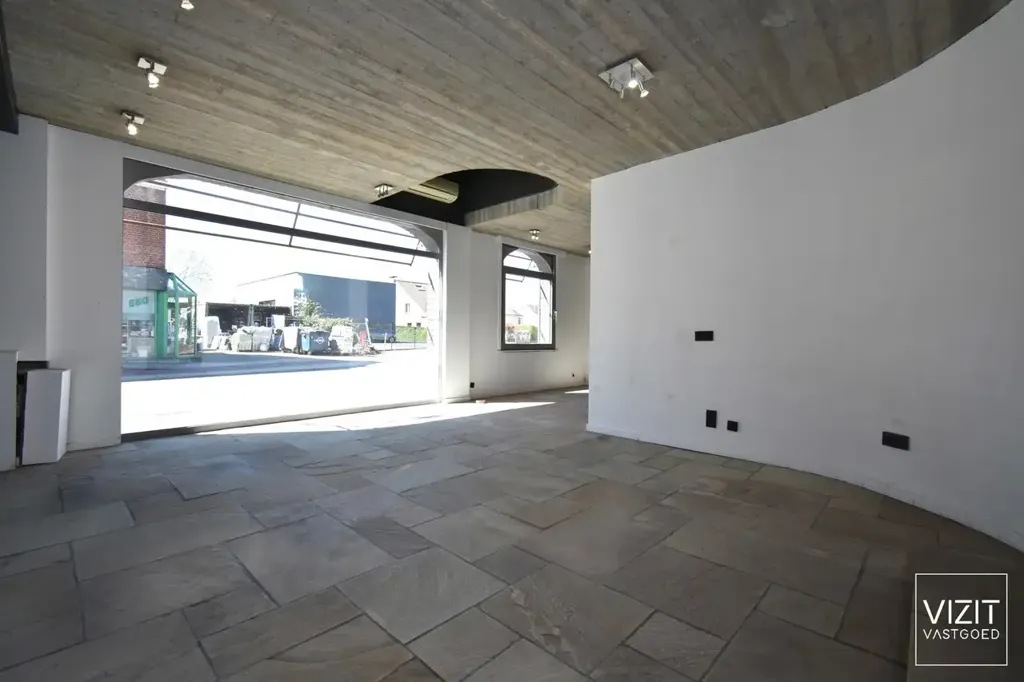 Local commercial à Aalst