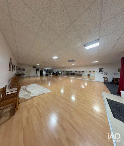 Toad - Commercial Space with Accessibility in Compiègne