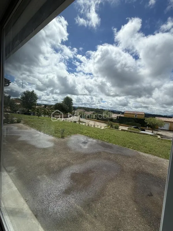 Esterno - Twin-Home with Garden Potential in SAVASSE