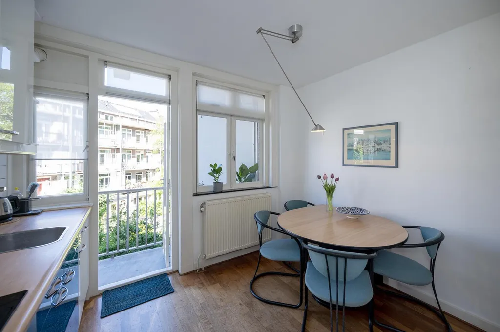 Salle à manger - 3-Bedroom Apartment with Free View in Amsterdam