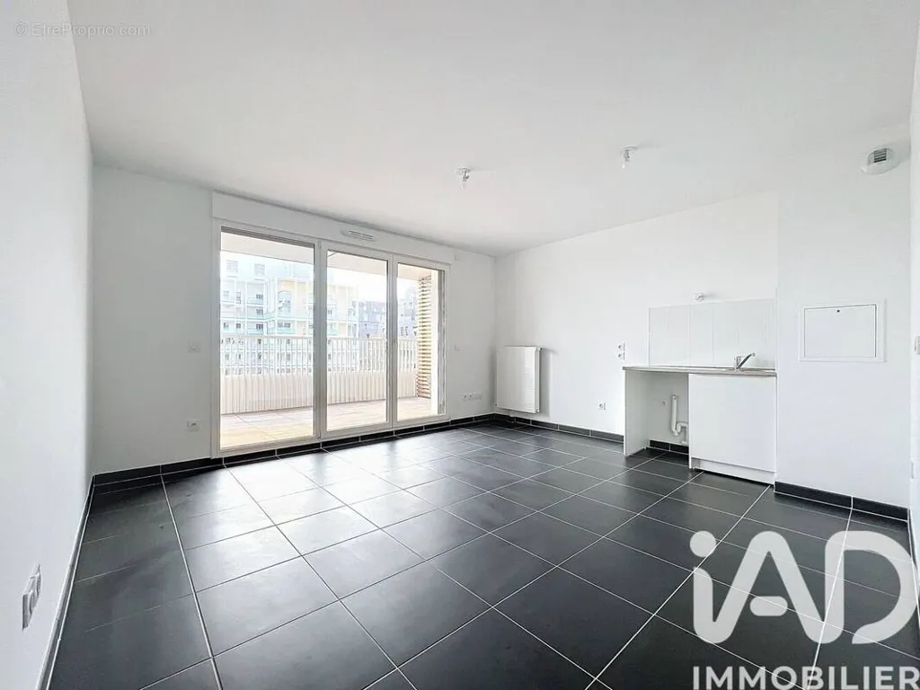 Toad - Modern Flat with Balcony in Rueil-Malmaison