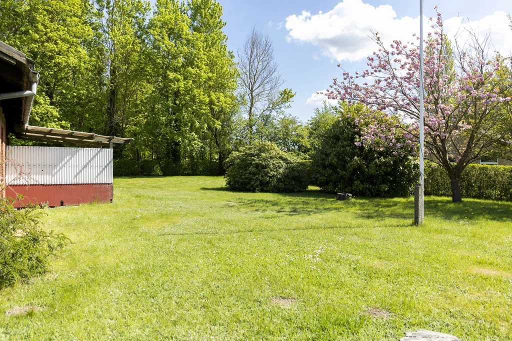 Aed - Classical Villa with Garden in Odense NØ