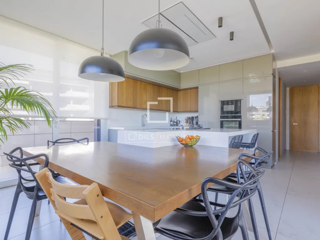 Dining Room - Luxury Apartment with Golf Course Views in La Finca