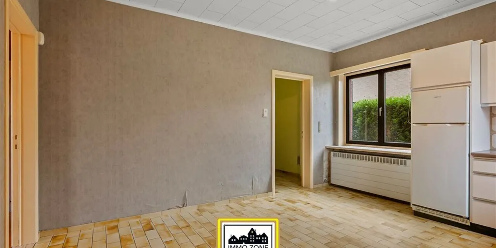 Kitchen - Spacious Bungalow with Garden in Oosterzele