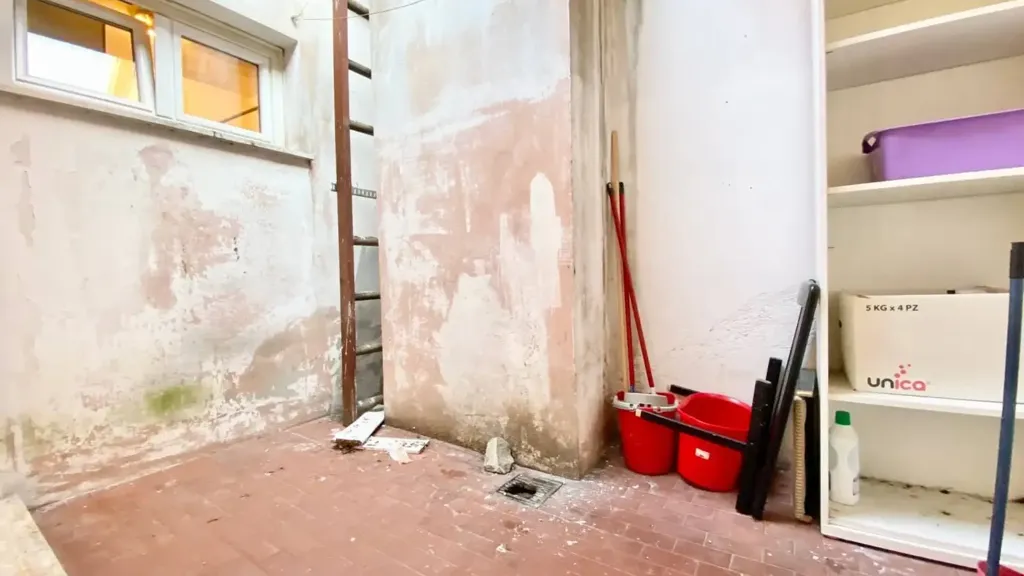 Utility Room - 5-Bedroom Apartment in Central Ancona