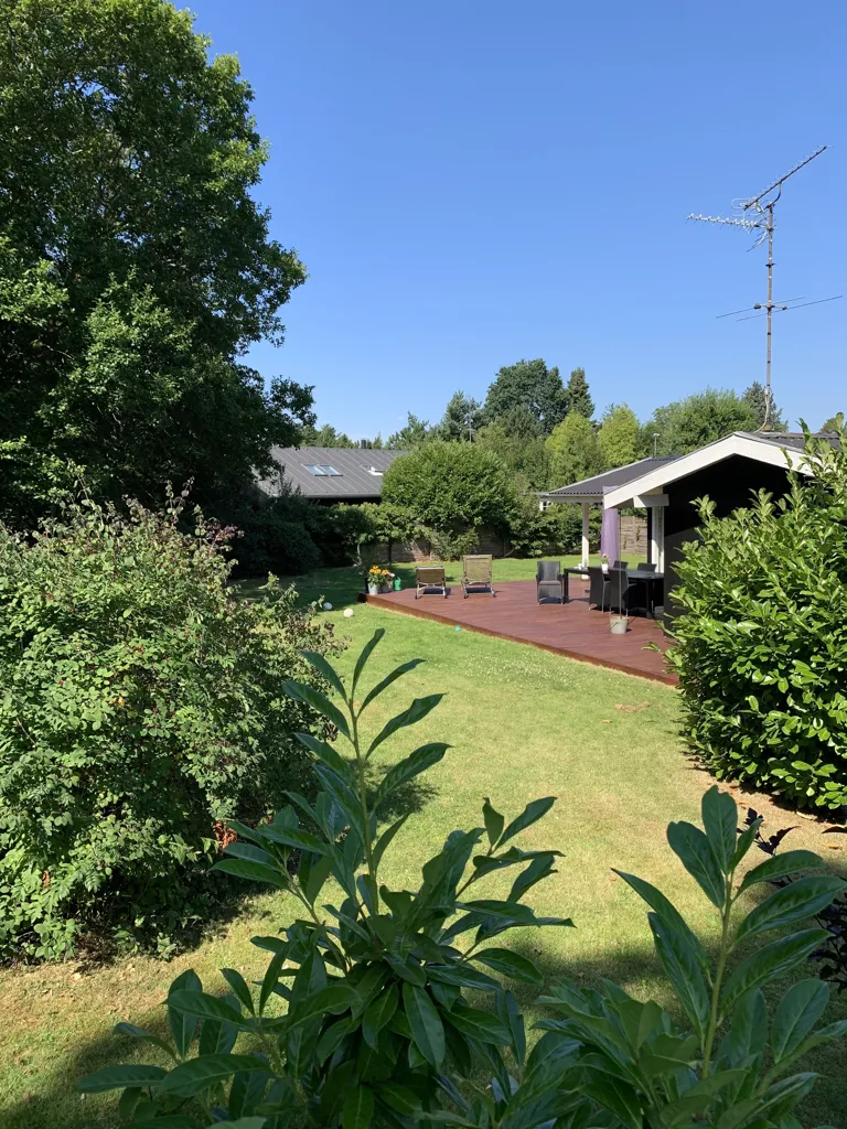 Aed - Modern House with Terrace in Coastal Area