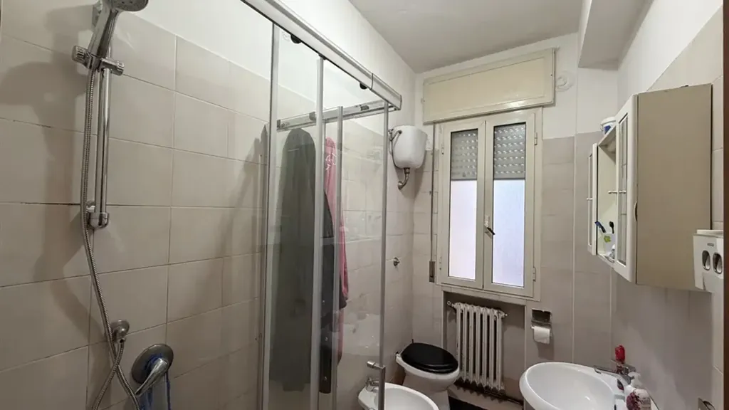 Salles de bain - Apartment with Garden Access in Ravenna