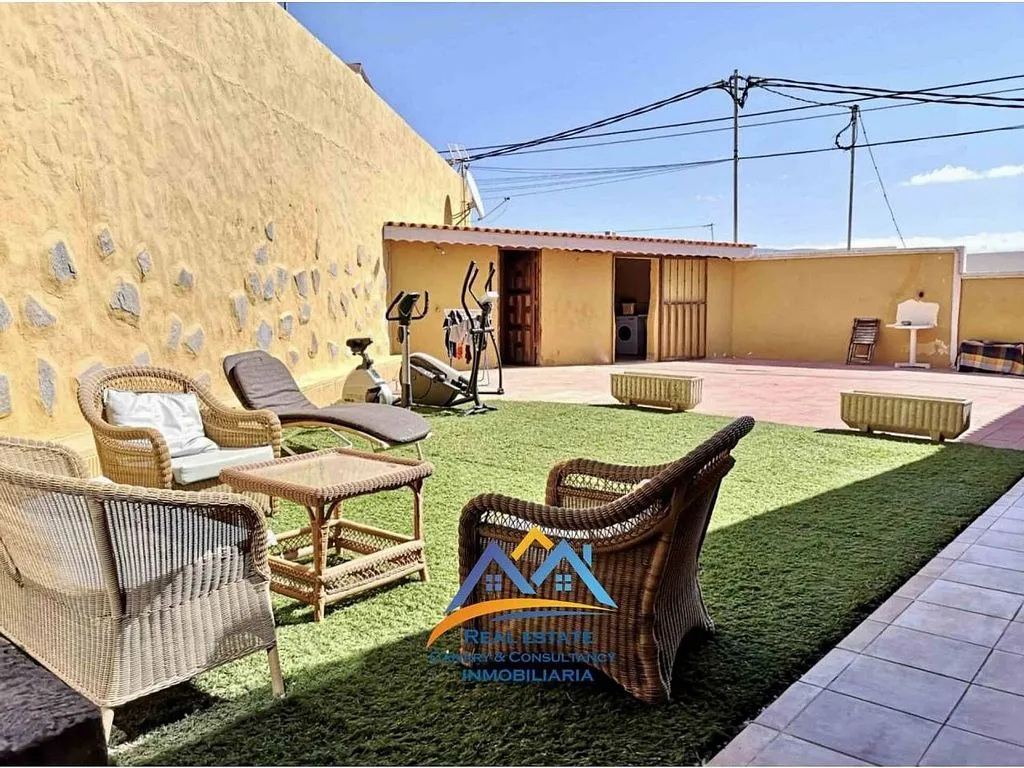 Jardin - Villa with Pool and Terrace in El Salobre