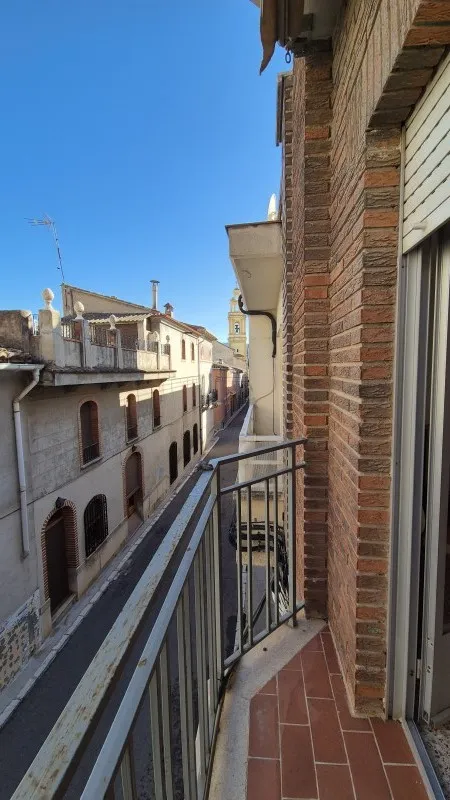 Rõdu - Three-Storey Townhouse with Balconies in Antella