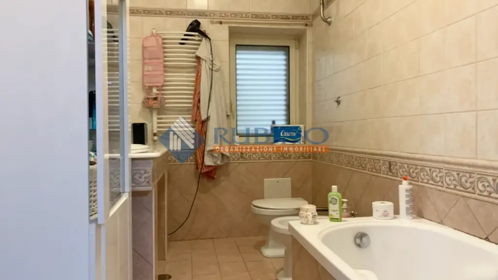Salles de bain - Spacious Apartment near Trani Station