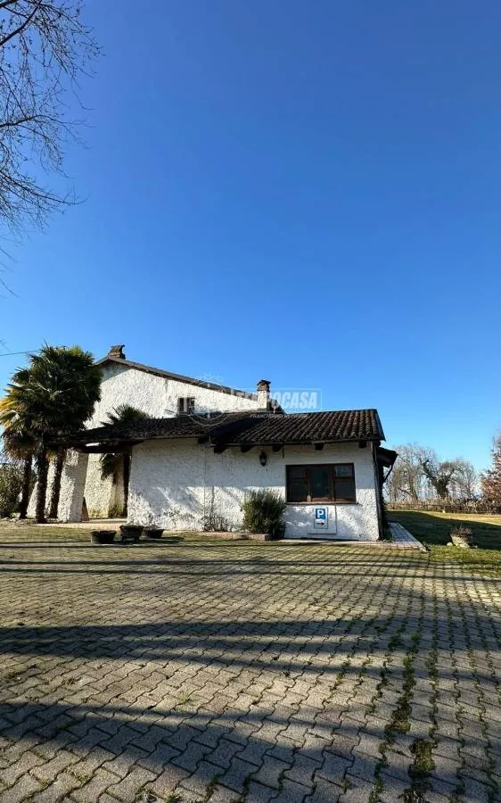 Exterior - Former Restaurant with Pool in Cappellazzo, Cherasco