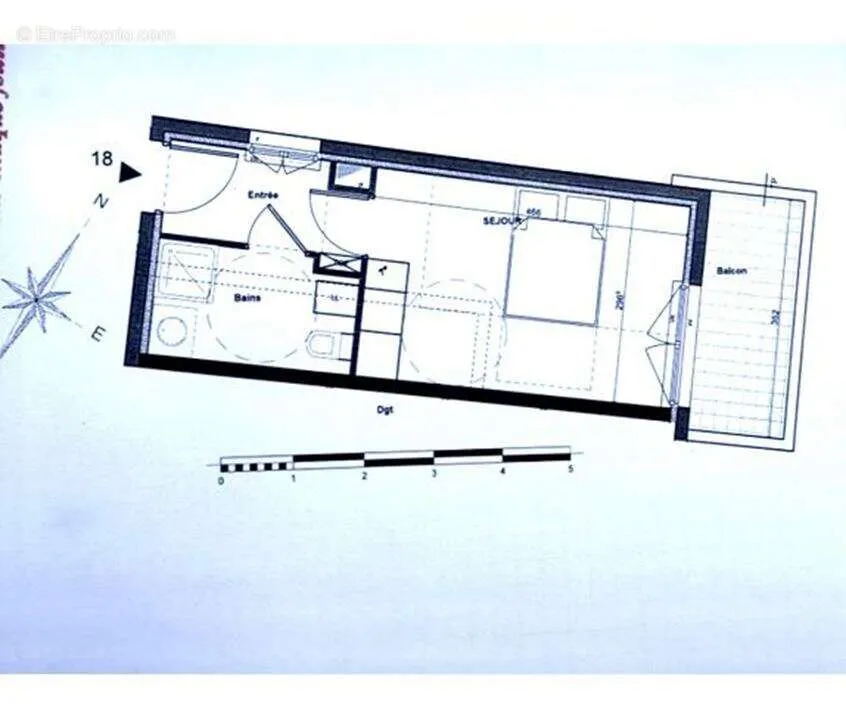 Plaan - Studio with Balcony near Beach in Saint-Raphaël