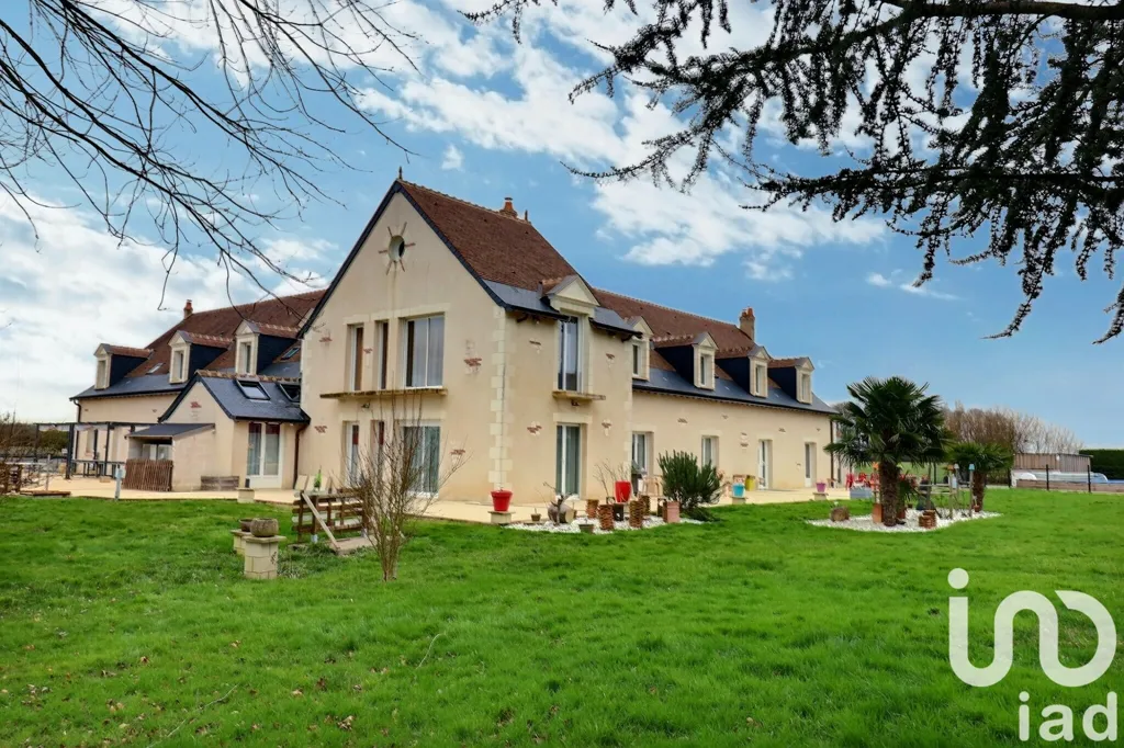Välivaade - Architectural Villa with Pool in Neuillé-Pont-Pierre