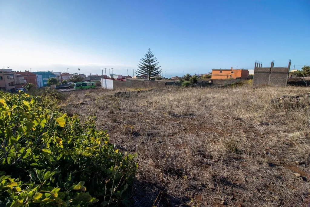 Garden - Building Land with Chalet Potential in El Rosario