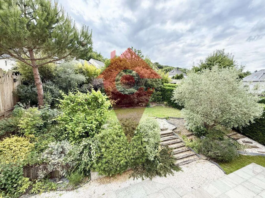 Jardin - Maison Traditionnelle avec Jardin à Villennes-sur-Seine