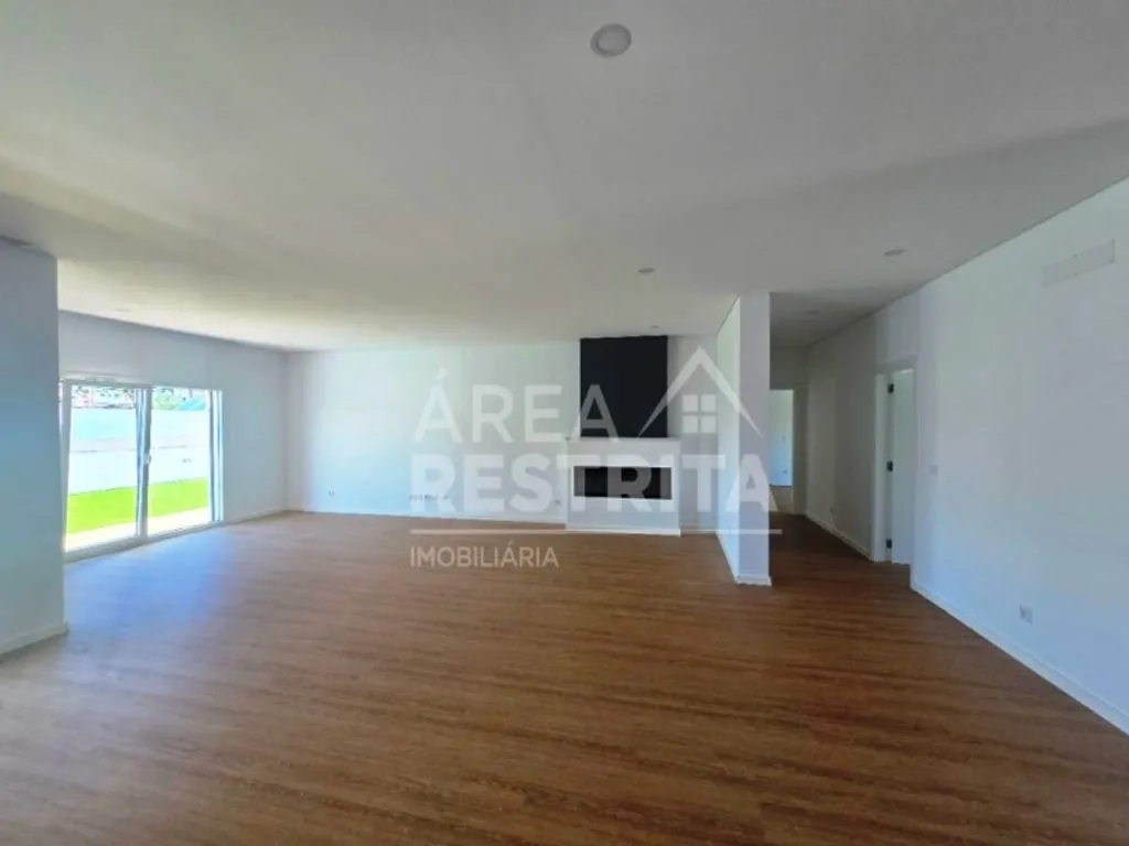 Elutuba - Luxury Detached House with Pool in Setúbal