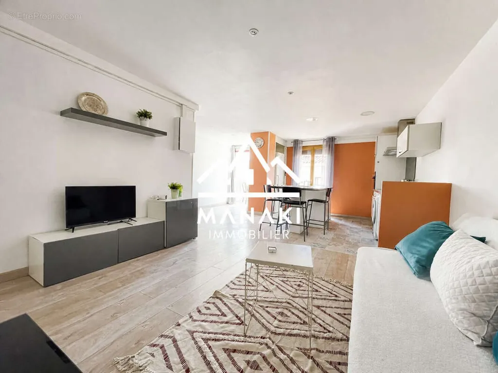 Appartement Traversant avec Véranda à Perpignan