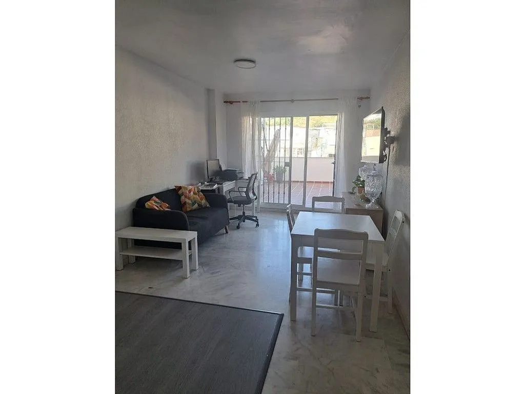 Séjour - 2-Bedroom Apartment with Terrace in Torrequebrada