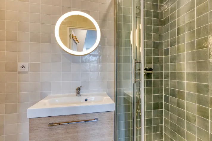 Salles de bain - Studio Meublé Lumineux au 15ème Arrondissement de Paris
