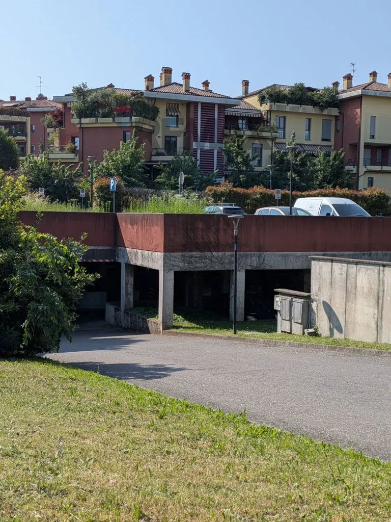 Välivaade - Garage Pair in Strategic Location, Gorgonzola