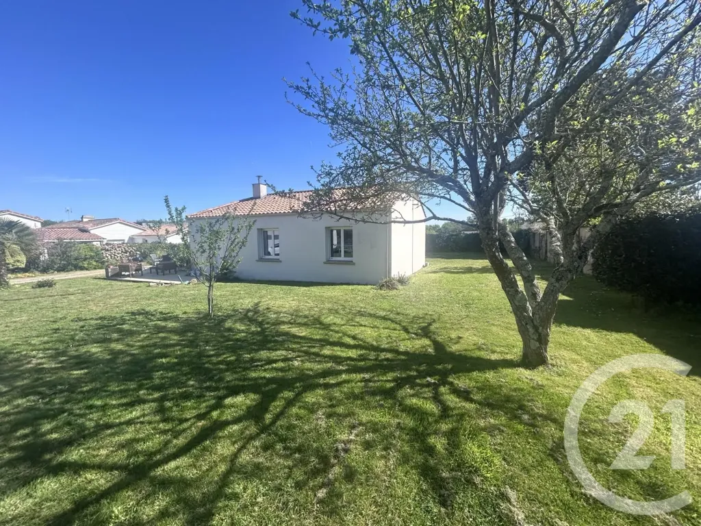 Jardin - Maison de 4 Pièces avec Terrasse et Terrain à Pornic