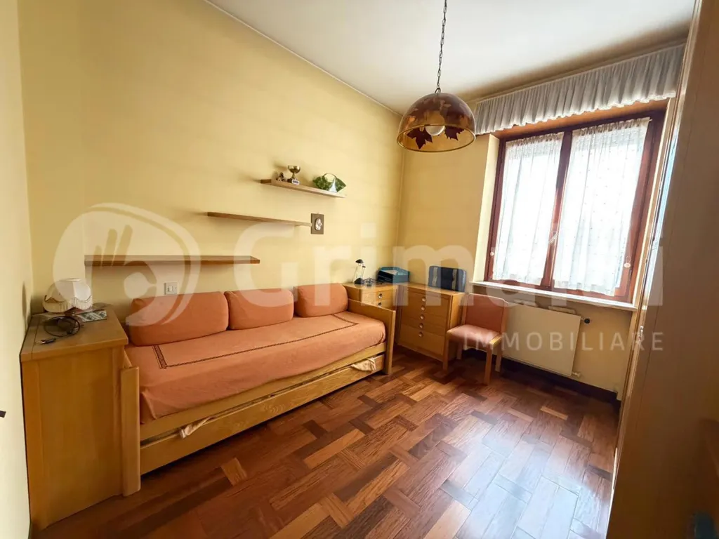 Séjour - Apartment with Balcony in Piacenza