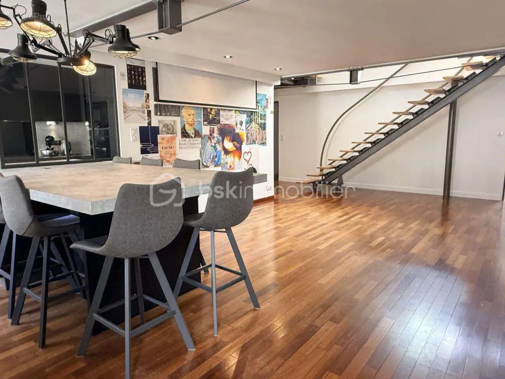 Salle à manger - Loft Duplex avec Terrasse sans Vis-à-Vis à Nancy Centre