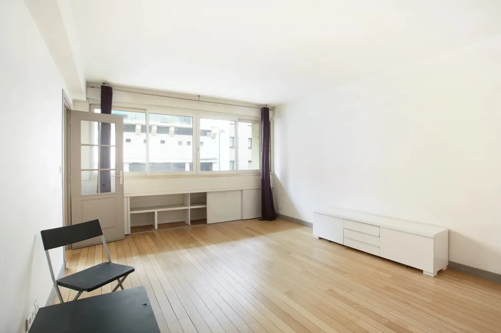 Séjour - Appartement avec Vue Sud-Est au 16e Arrondissement