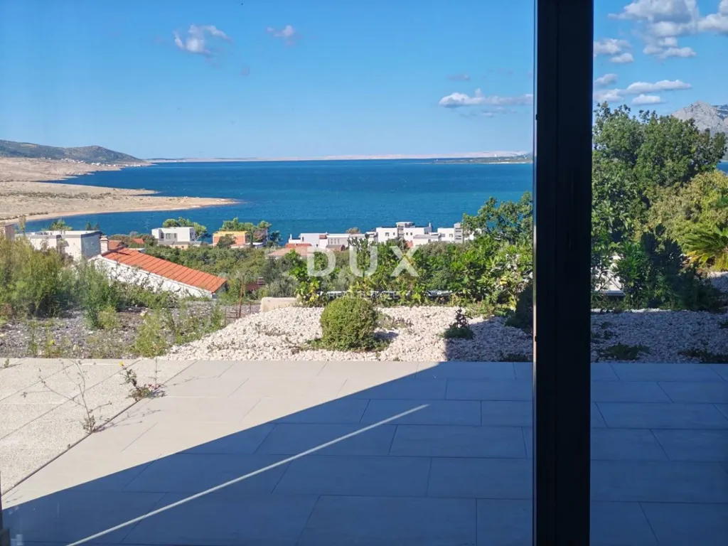 Terrace - Modern Ground Floor Flat with Sea View in Rovanjska