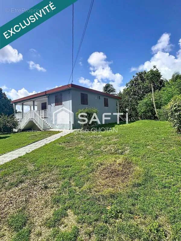 Exterior - Charming House with Garden in Le Moule