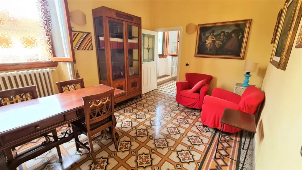 Söögituba - Restored Liberty-Style Semi-Detached Villa in Montevarchi