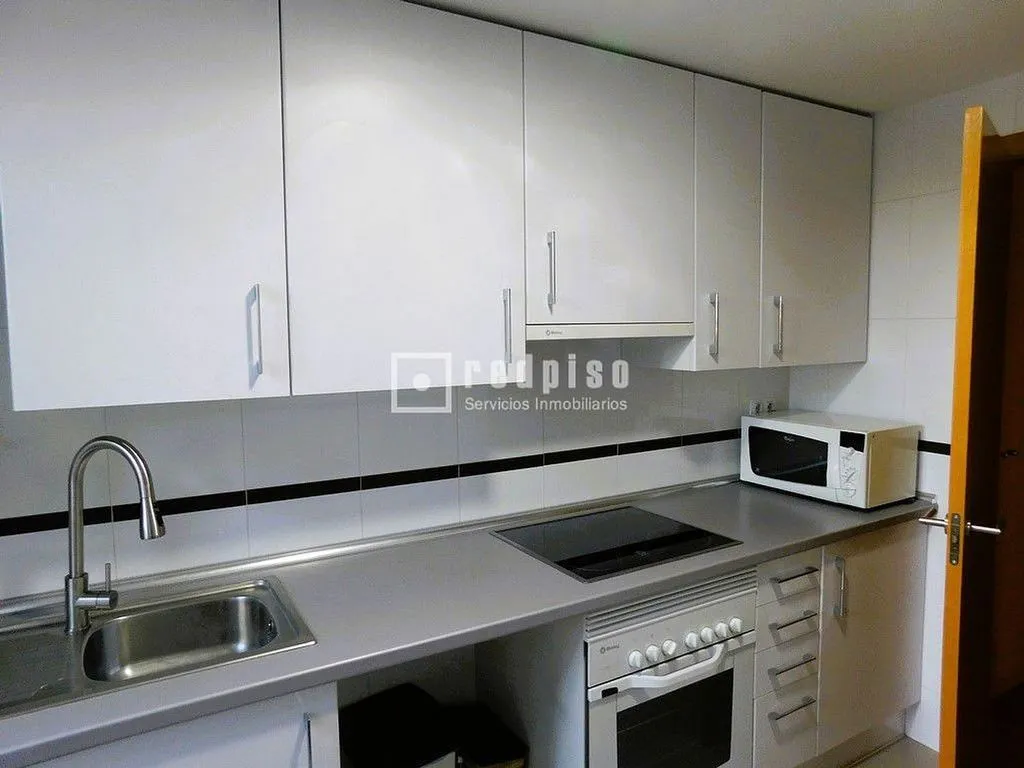 Köök - Apartment with Terrace and Pool in Butarque