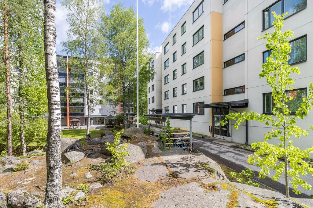 Jardin - Apartment with Glazed Balcony in Hervanta