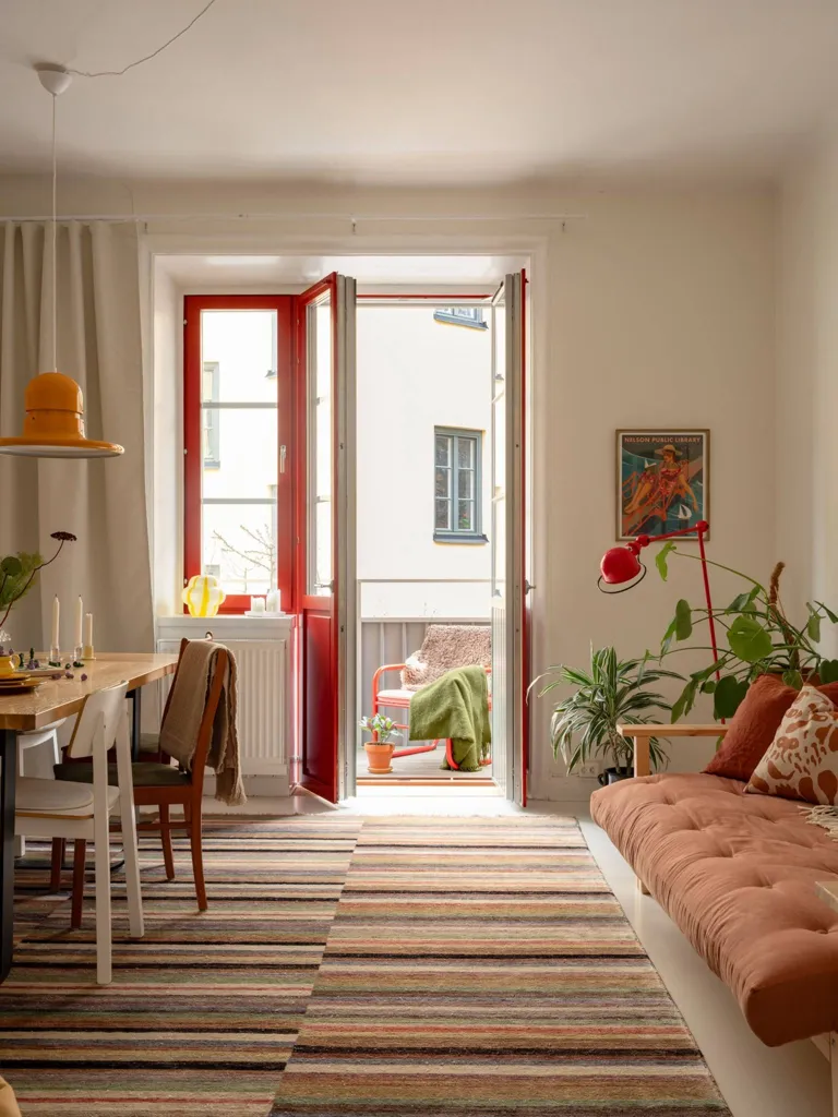 Söögituba - Charming Two-Bedroom with South-Facing Balcony in Söder