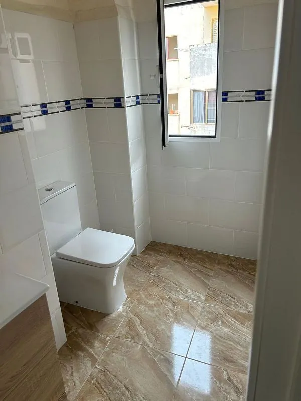 Vannitoad - Furnished Studio with Balcony in Murcia Centre