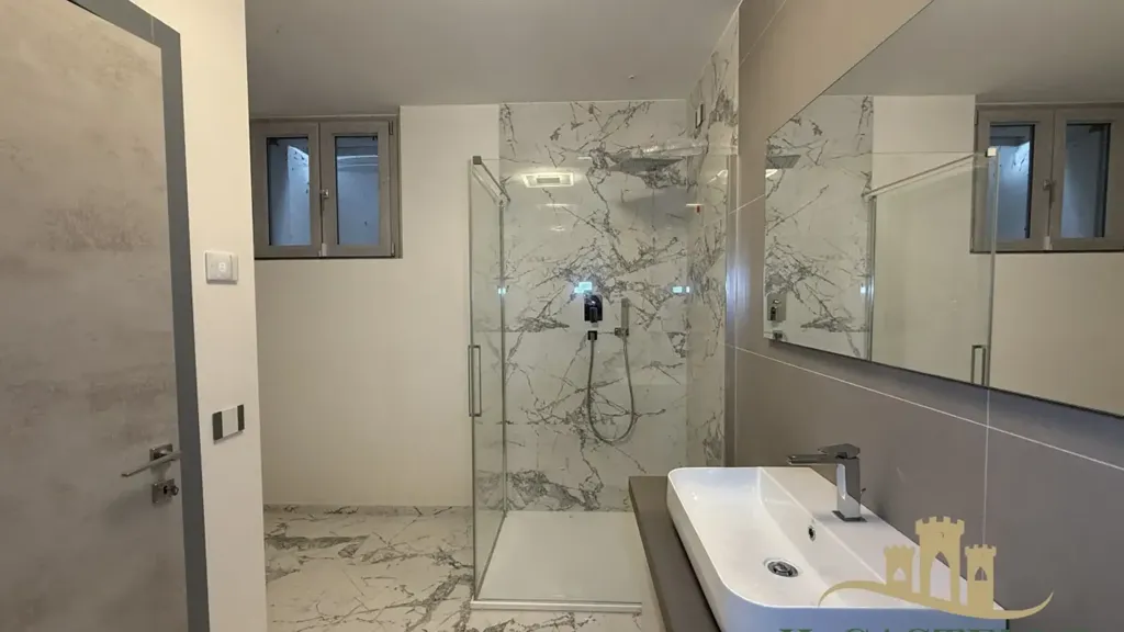 Salles de bain - Modern Villa with Lake View in Magione
