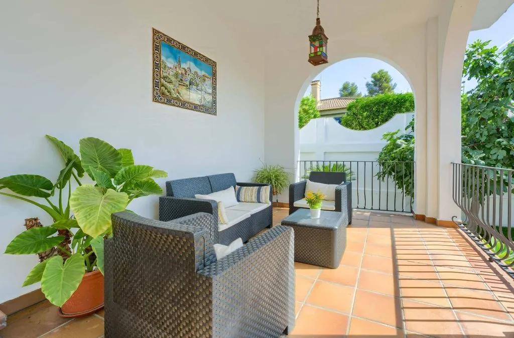 Terrazza - Luxury Villa with Pool in Tomares