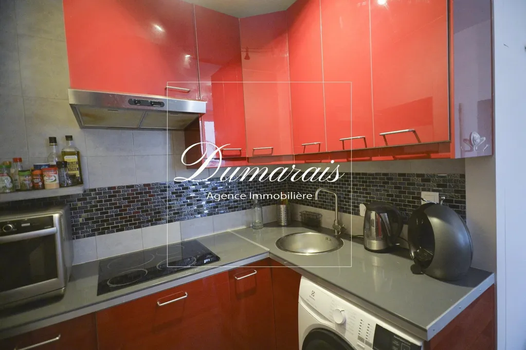 Cuisine - Appartement 2/3 Pièces avec Vue Dégagée au Marais