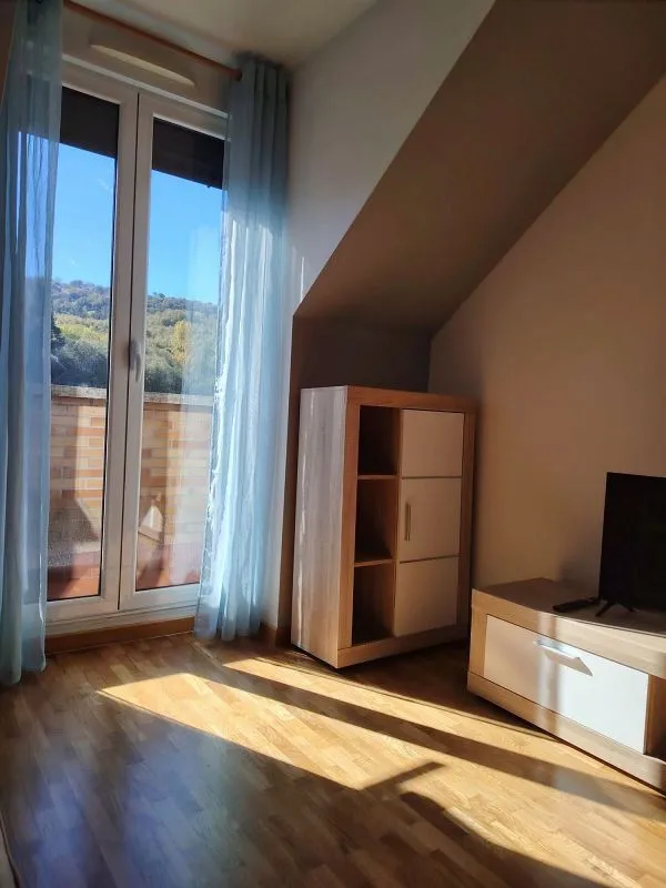 Magamistoad - Modern Penthouse with Balcony in Sama de Langreo