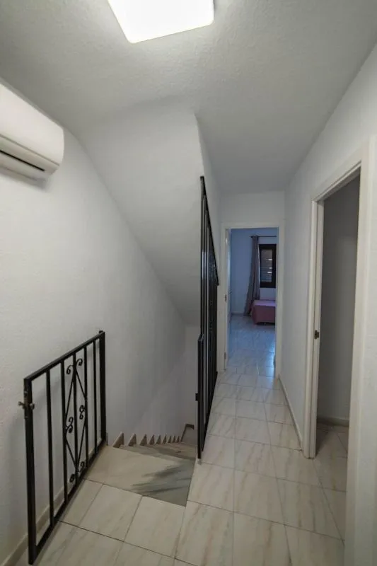 Esik - Renovated Duplex with Terrace in Torrevieja Centre