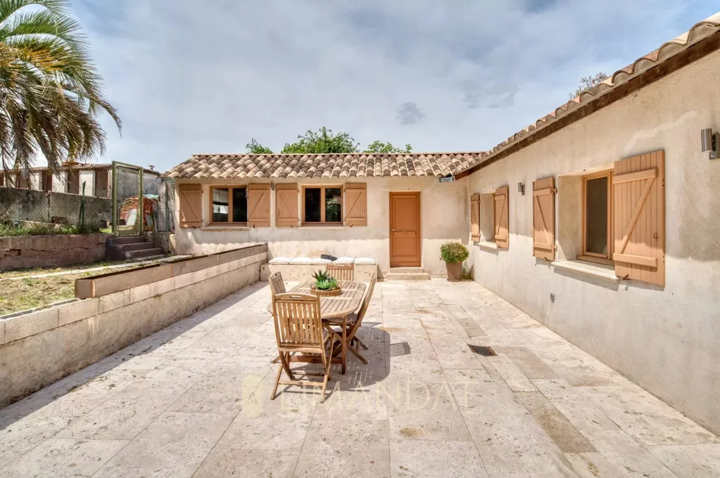Terrace - Maison with Sea View in Les Adrets-De-L'Esterel