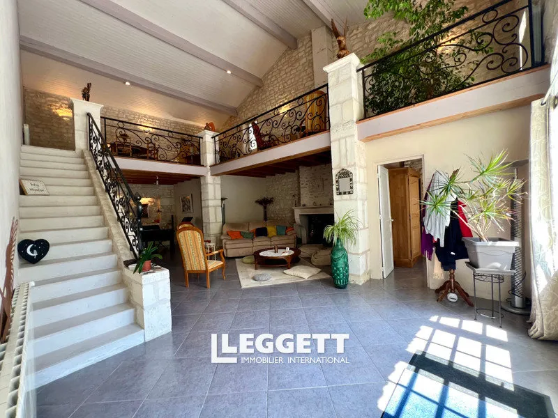Séjour - Maison avec Piscine et Gîte à Courcoury