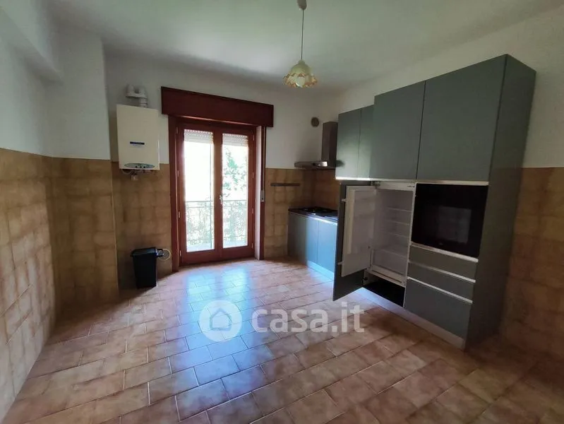 Cuisine - Spacious Apartment with Terrace in Montella