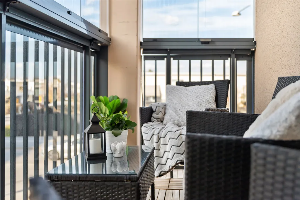 Balcony - Modern Flat with Glazed Balcony in Nyby