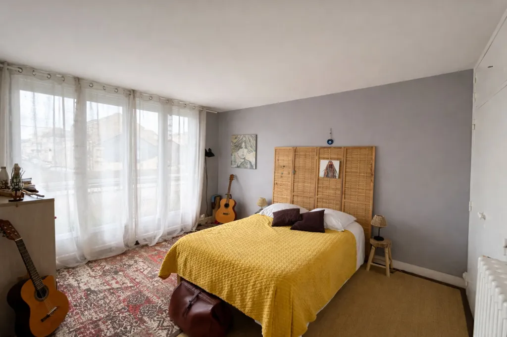 Chambres - Appartement Lumineux avec Cuisine Moderne à Saint-Nazaire