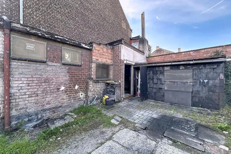 Jardin - Maison à Rénover à Gilly avec Garage