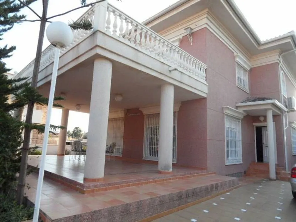 Extérieur - Chalet with Terrace in Ciutat Jardí, Elche