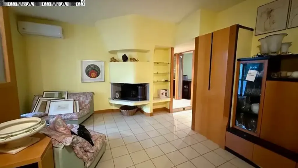 Living Room - Refurbished Trilocale with Central Location in Ostuni